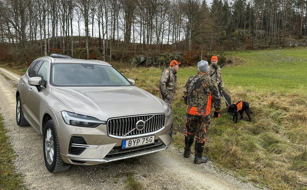 Vi provkör fyrhjulsdrivna bilar med högre markfrigång