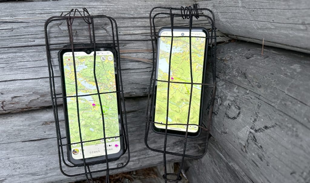 Duellen: Två robusta och smarta telefoner