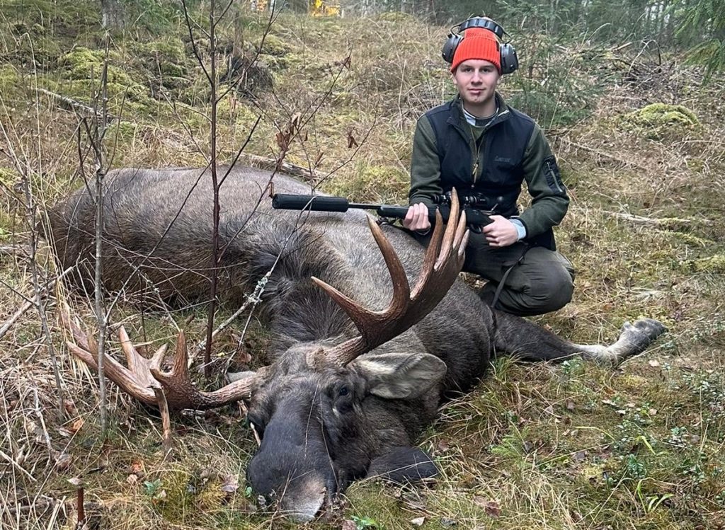 Magisk debut med skoveltjur i pass