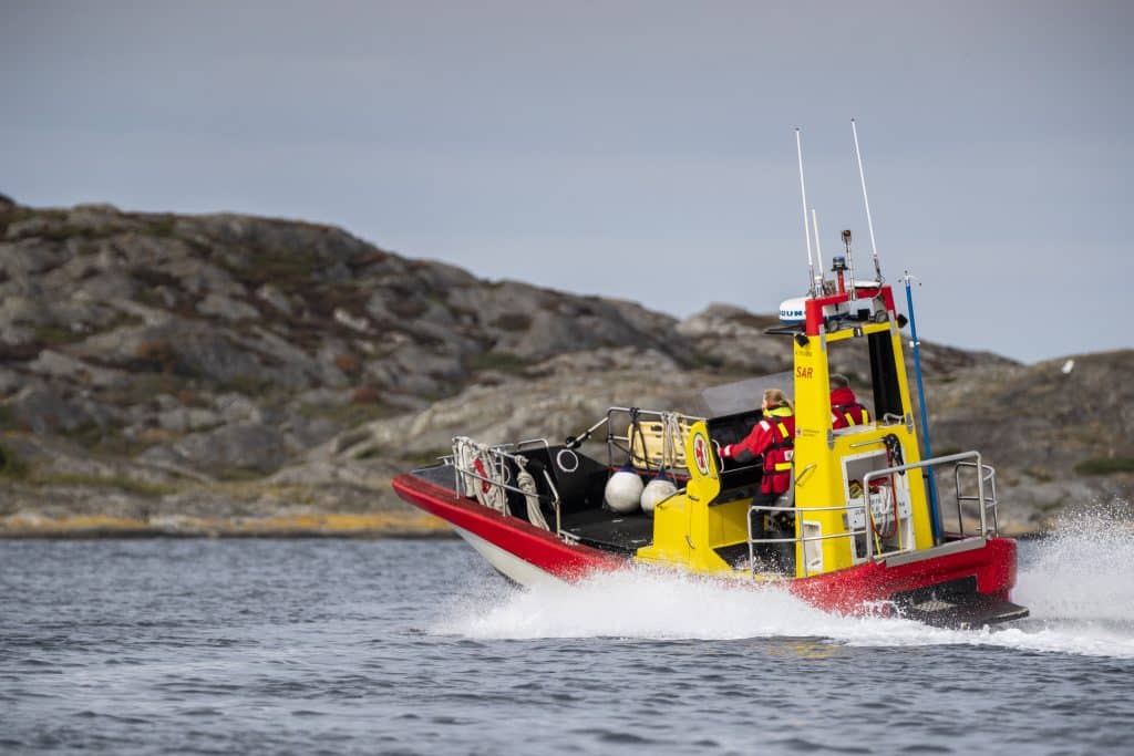 Jägare strandsatt på ö – överlevde på innehållet i skjutstödet